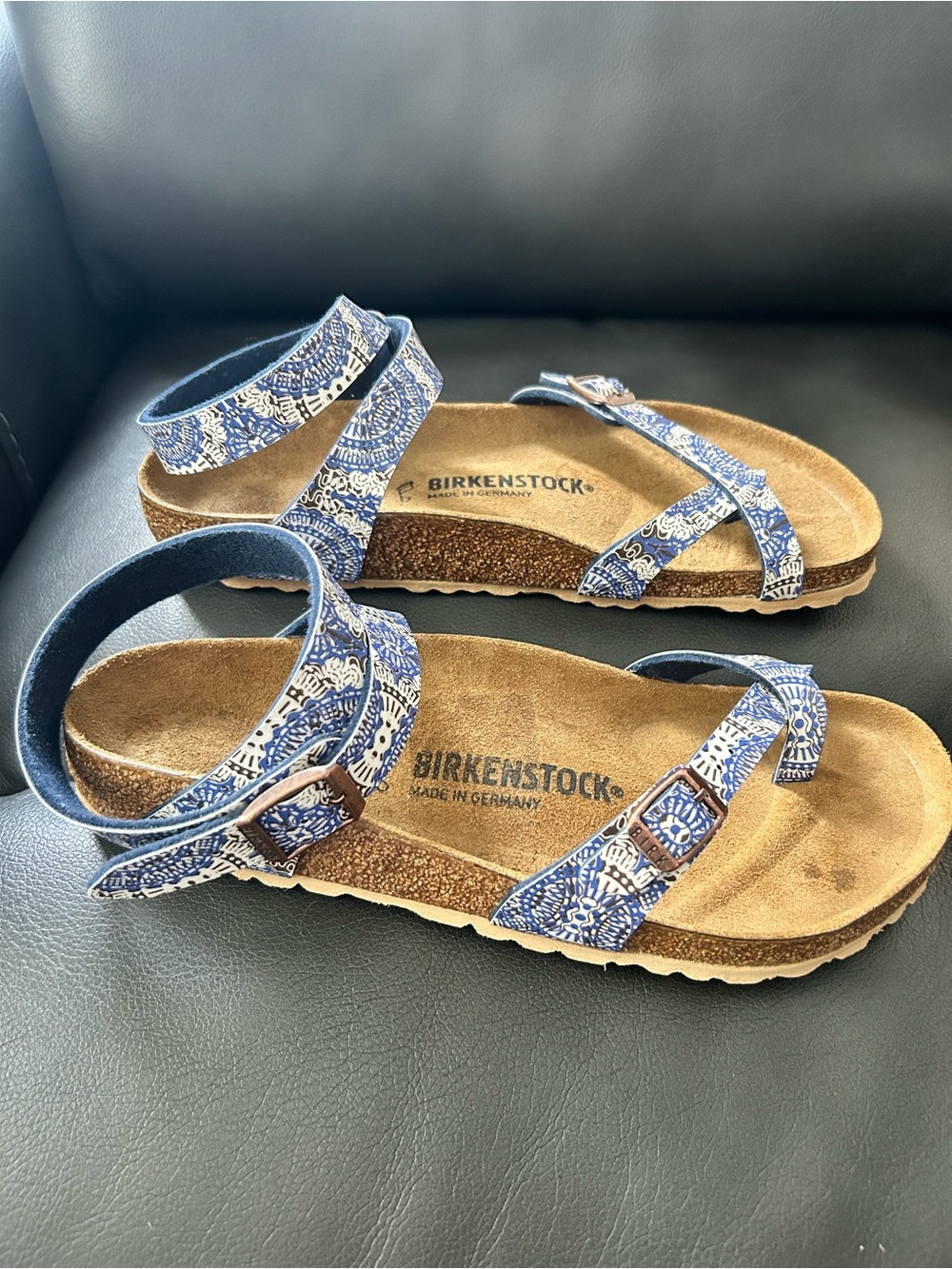 Yara Birkenstocks Rare Blue Print Size 40 - Picture 9 of 13